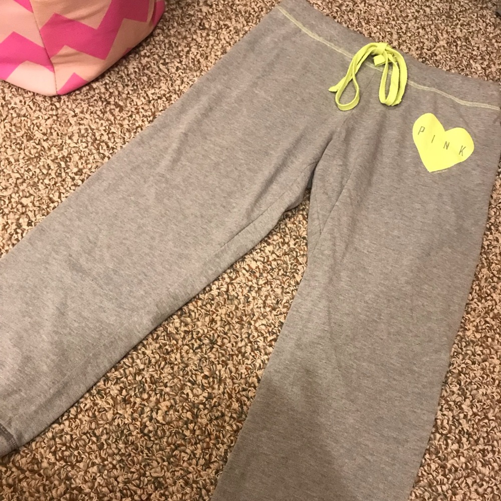 Victoria’s Secret lounge capris
